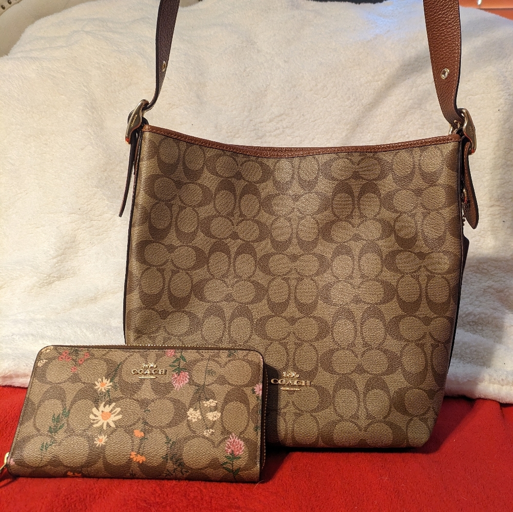 Coach purse and wallet NWOT